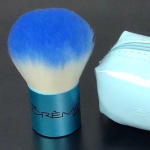 Blue Kabuki Brush with pouch gift set